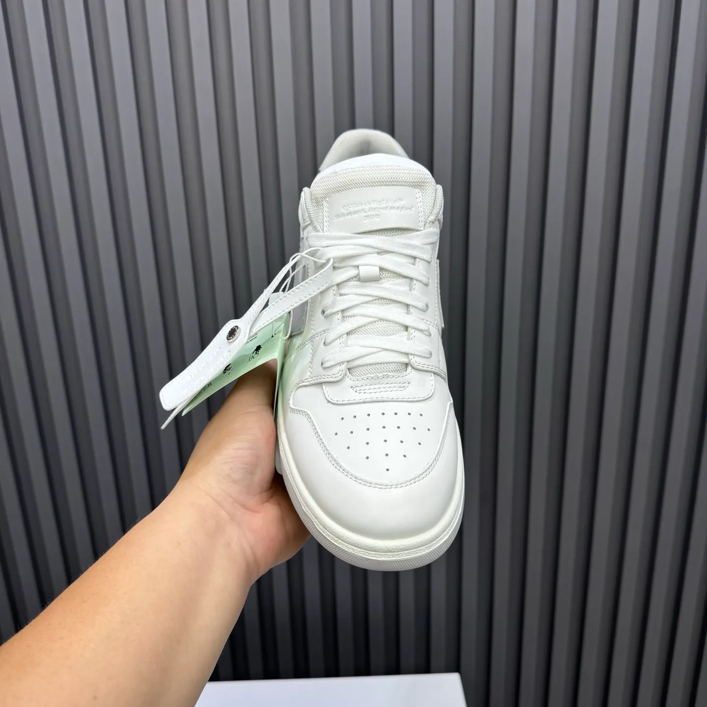 P620 OFF WHITE⚡️Couple model⚡️35-40 women’s model 39-46 men’s model